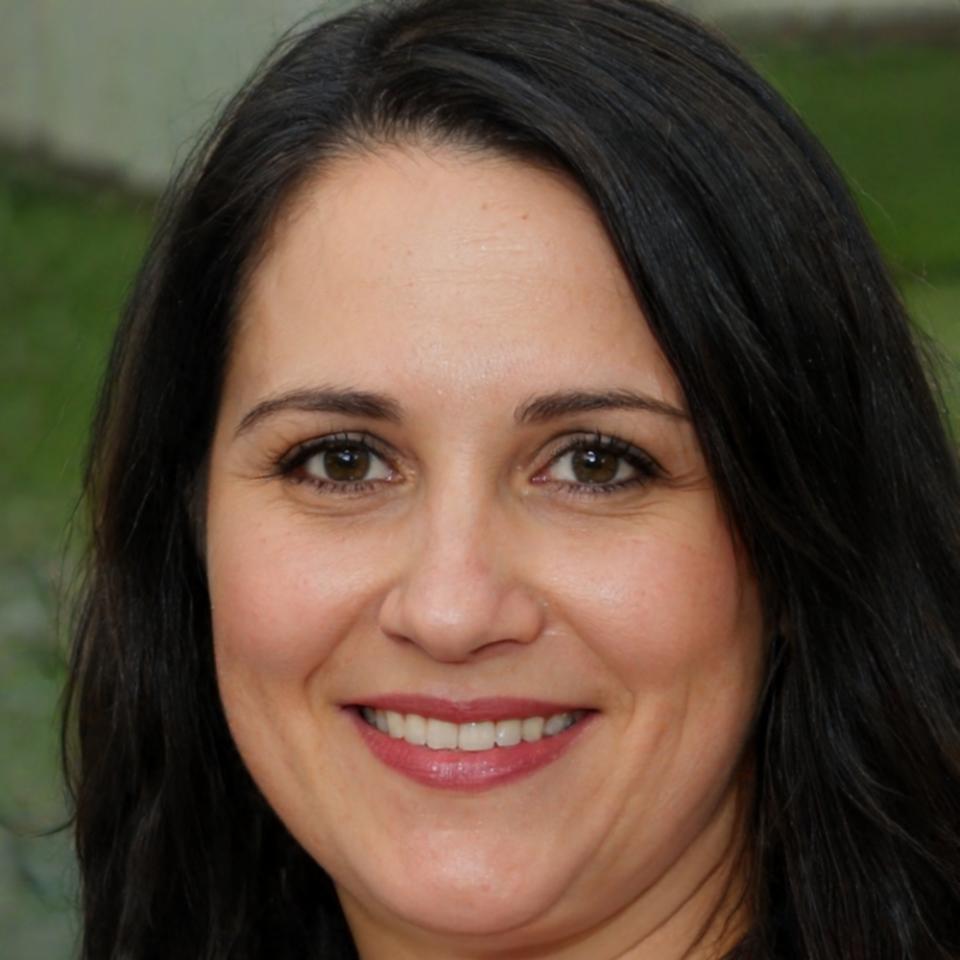 Saskia Petrakis, Business Owner