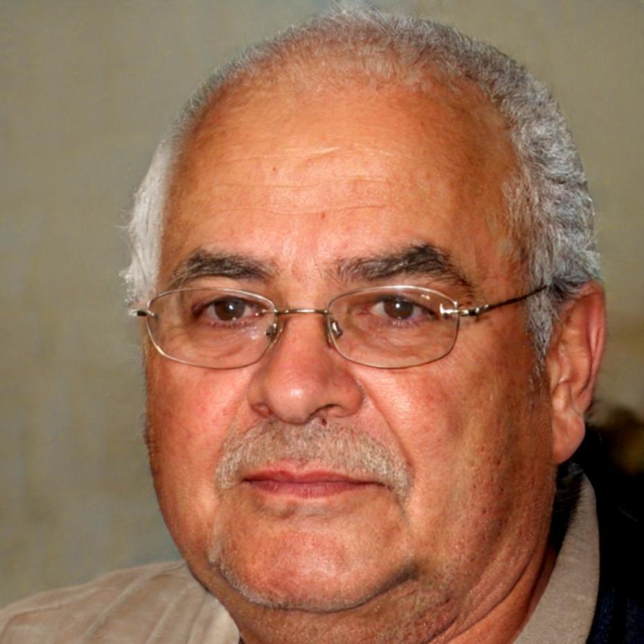 Torben Lindholm teaching personnel management concepts to finance professionals